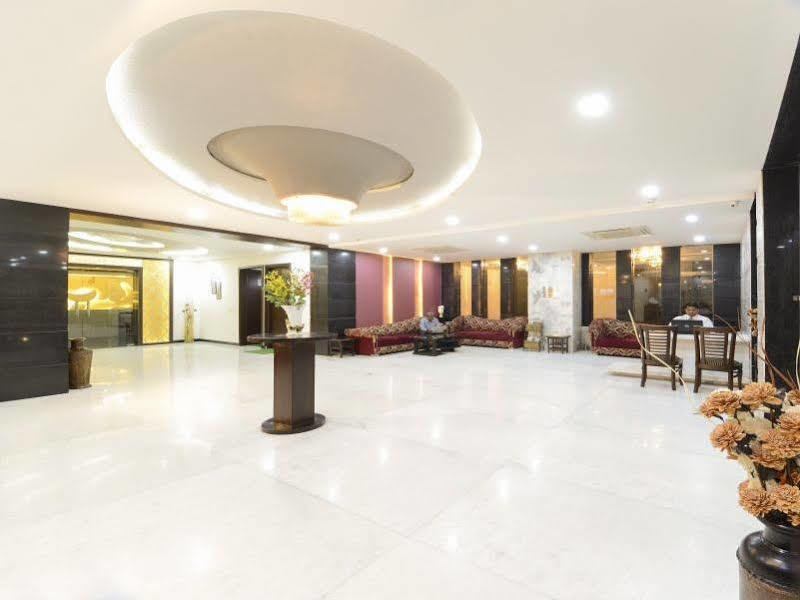 Hotel Crimson Palace Agra  Eksteriør billede